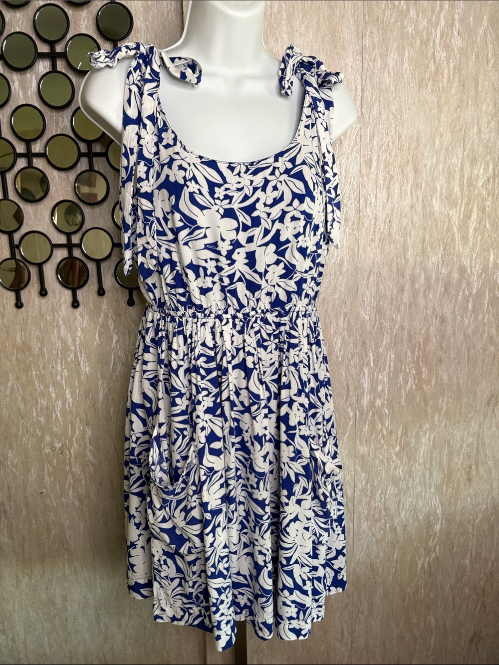 JODIFL Blue and White Floral Tie-Shoulder Mini Dress